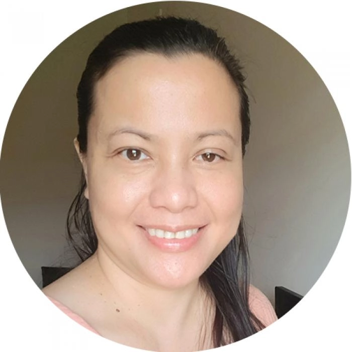 Lela Sara, author