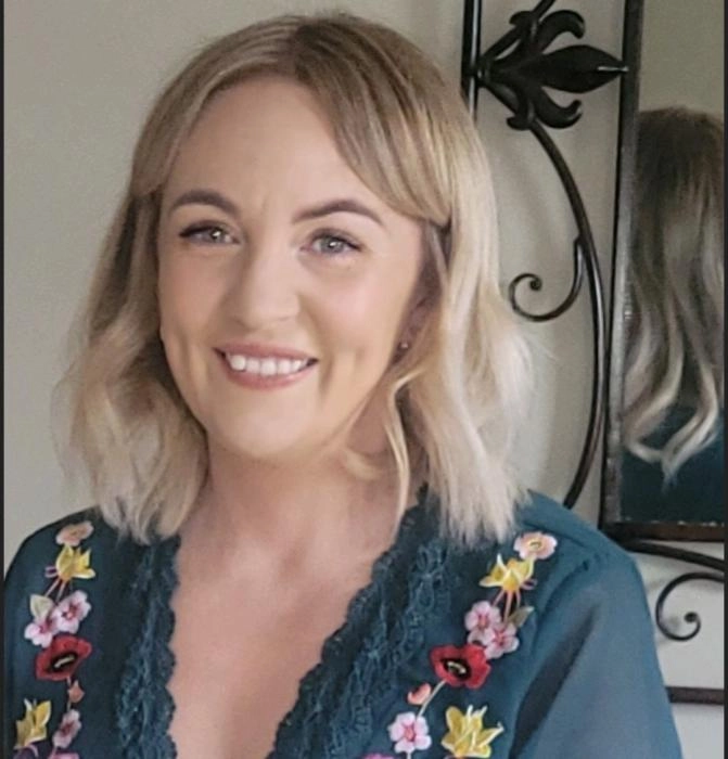 Alisha Walls, author
