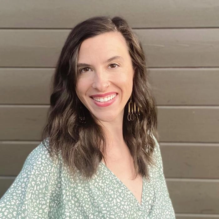 Kimberly Hoff, author
