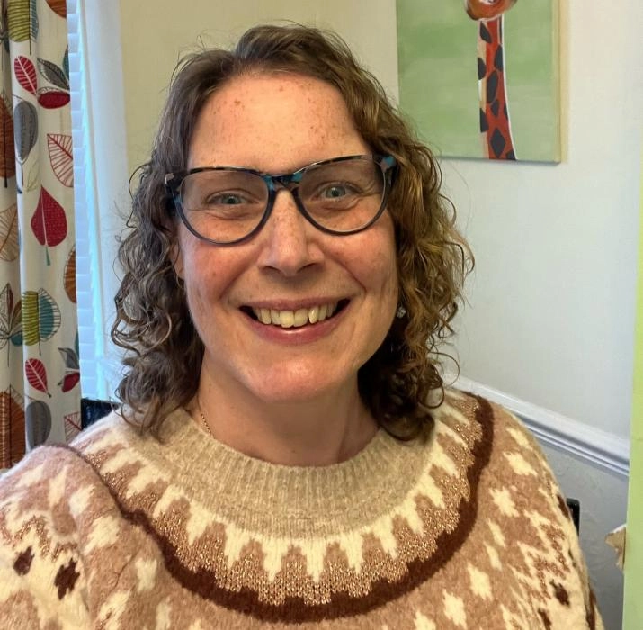 Fi Emmerson, author