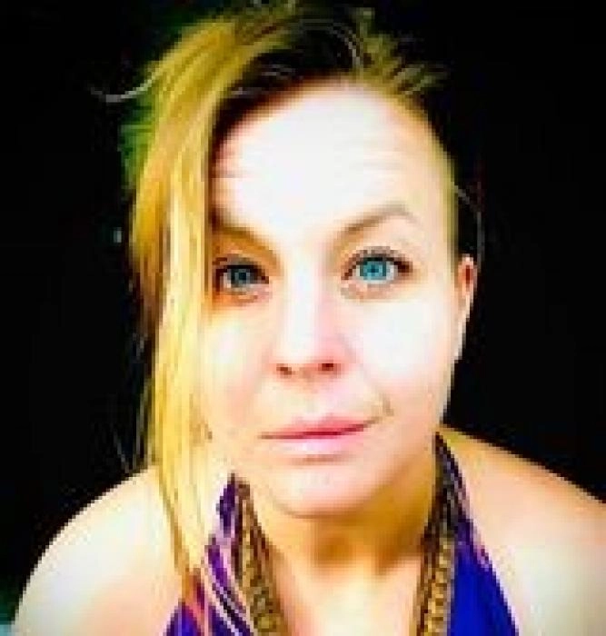 Kelly Keefe, author