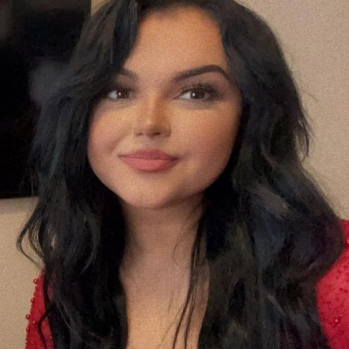 Demi Connor, author