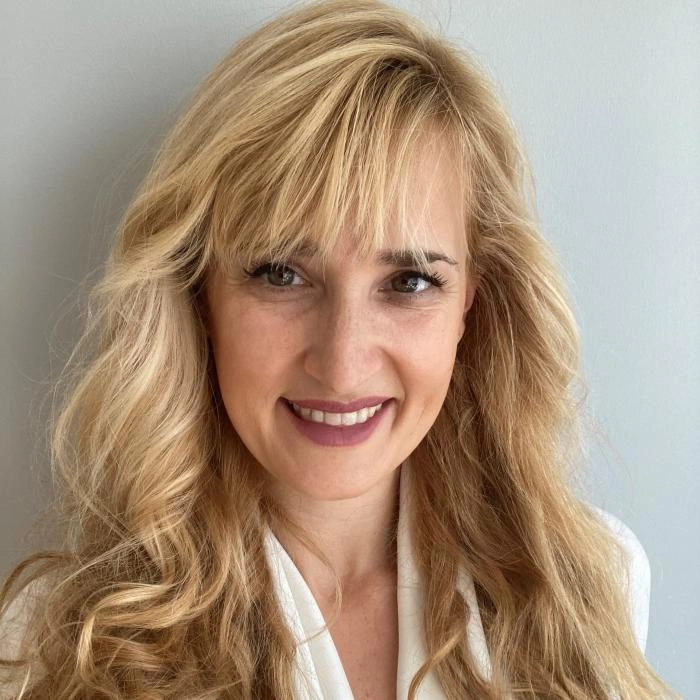 Aneta Darlington, author