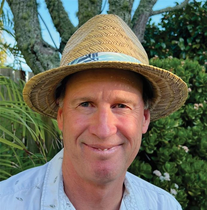 Graeme Scott, author