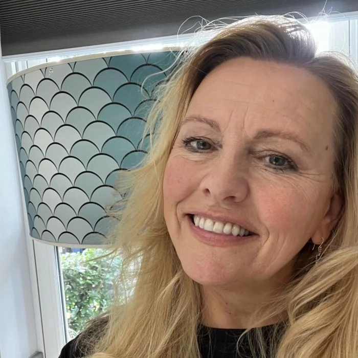 EJ Whiteley, author