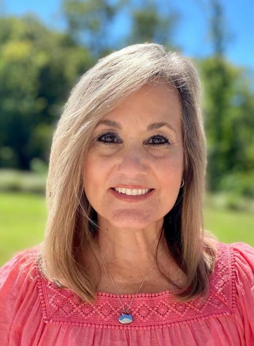 Clare Willis, author