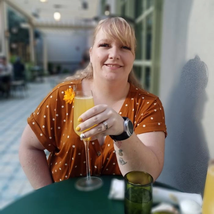 Jennifer Rushton, author