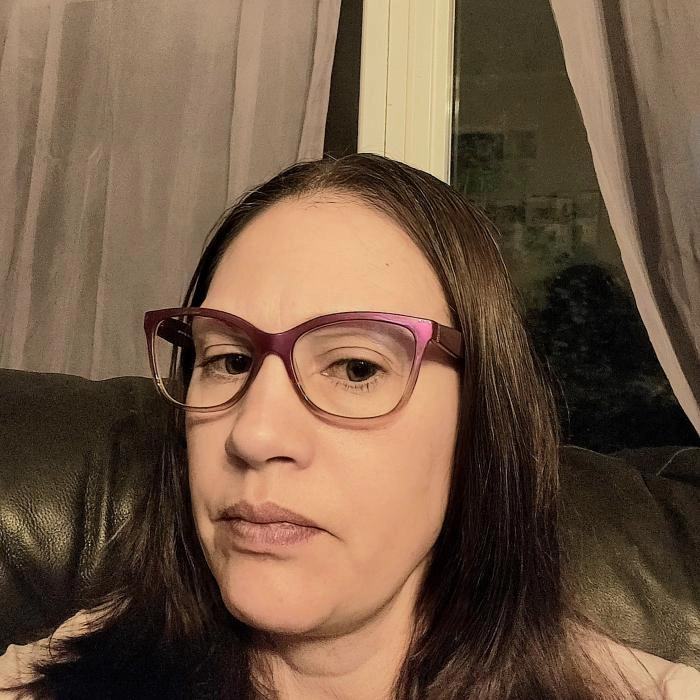 Lysa Cloutier, author