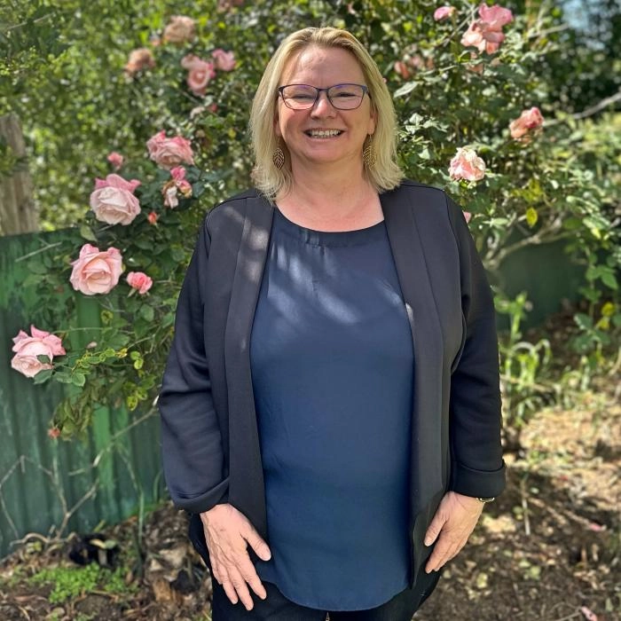 Jenni Wickhard, author