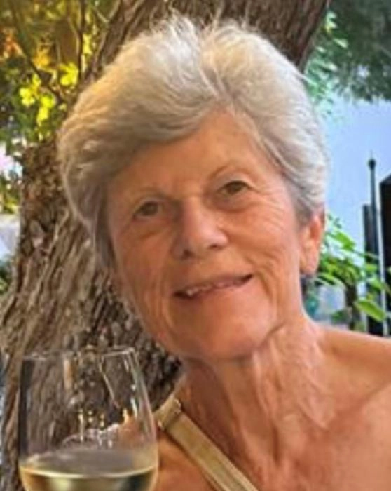 Elizabeth Ellen, author