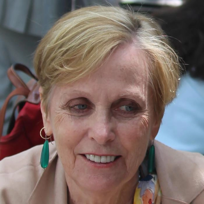 Rosemary Embery, author