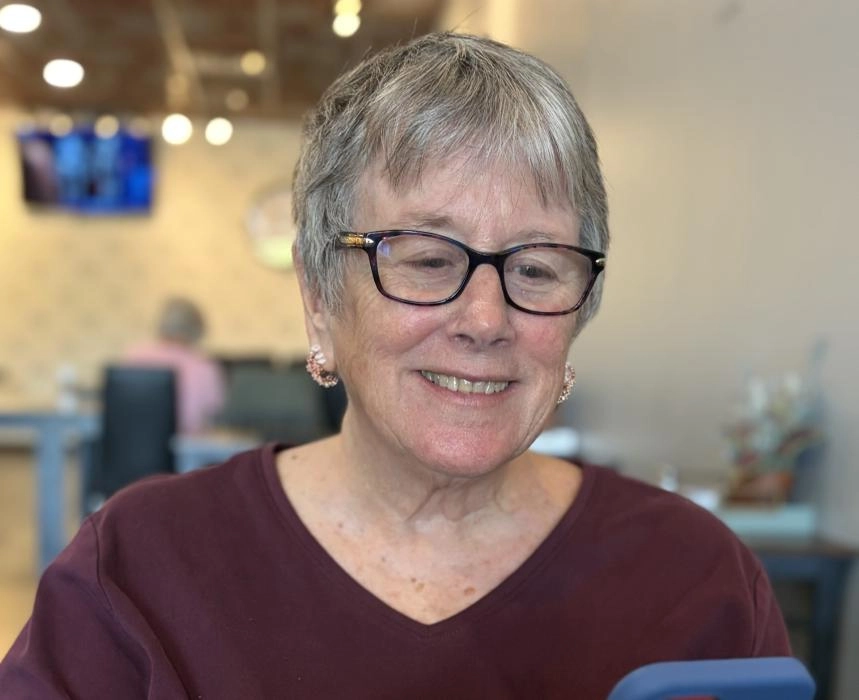 Lynn Barry, author